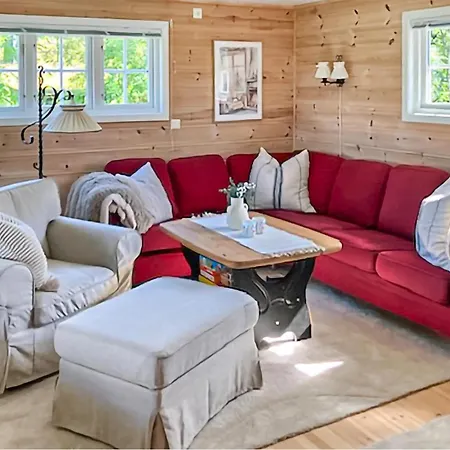 3 Bedroom Gorgeous In Passebekk Omholt