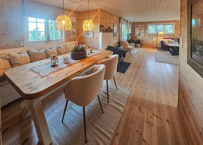 3 Bedroom Cozy In Passebekk Feriehus