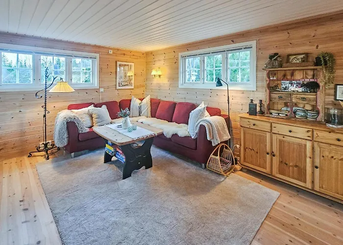 3 Bedroom Cozy In Passebekk Feriehus *